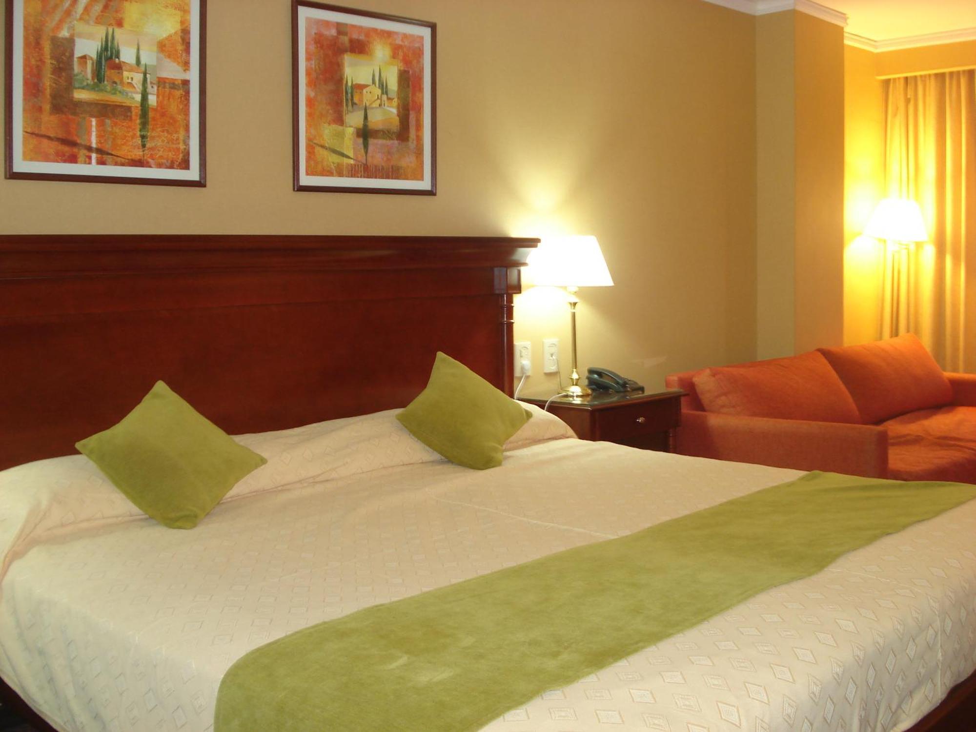 Condado Hotel Casino Santo Tome Екстериор снимка
